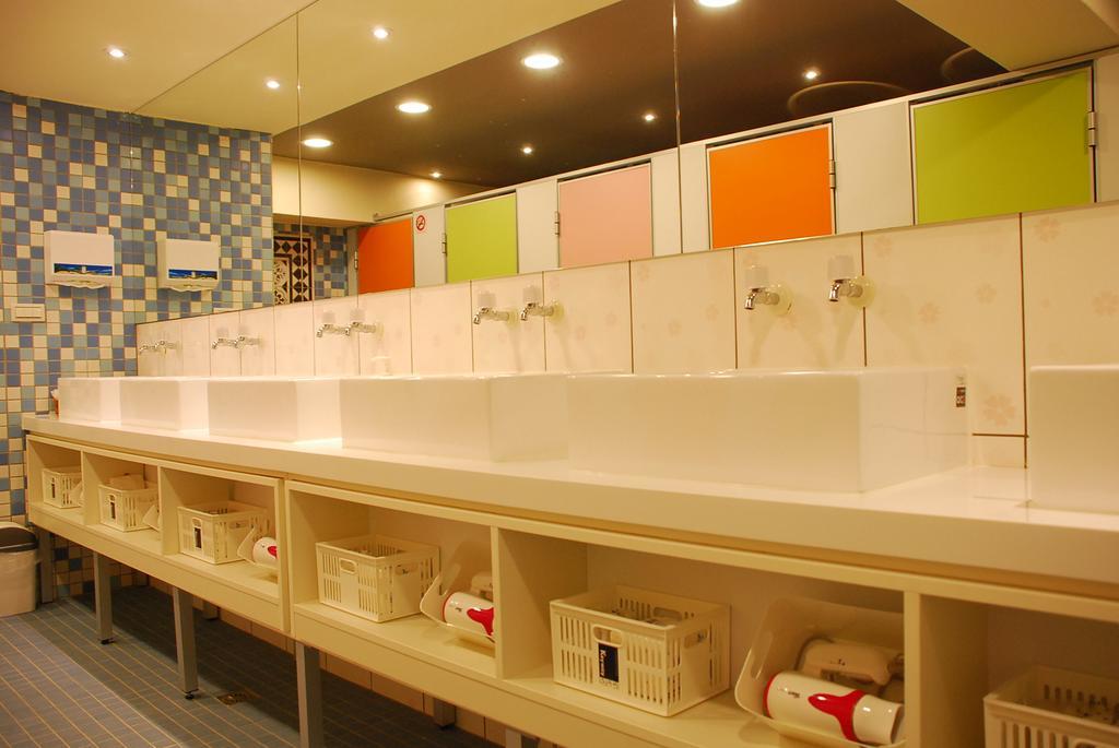 Taipei Livepal Hostel Buitenkant foto